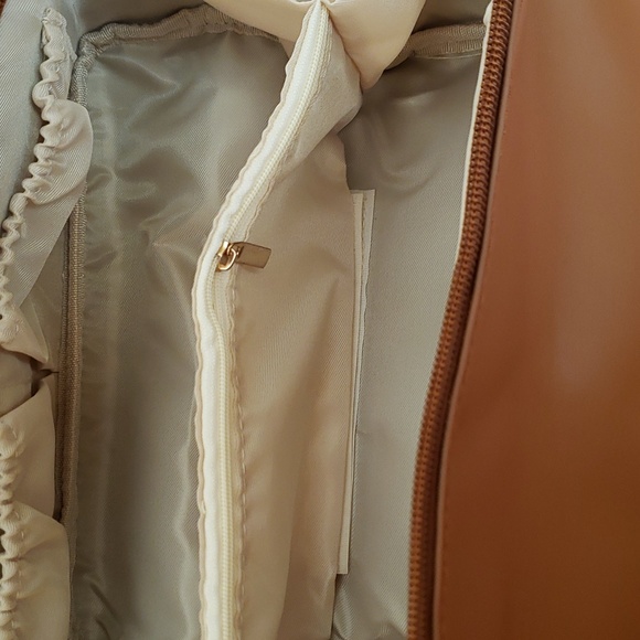 * NEW* Large Make up Case - Picture 8 of 10